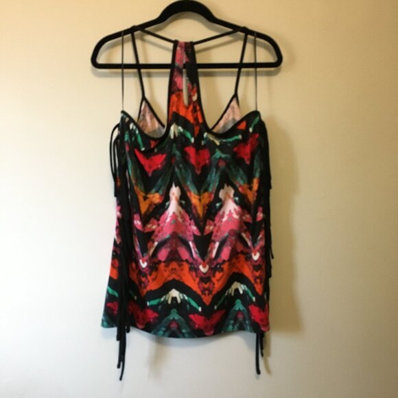 Arizona Bohemian Fusion Tassel Hemmed Tank - Picture 4 of 15